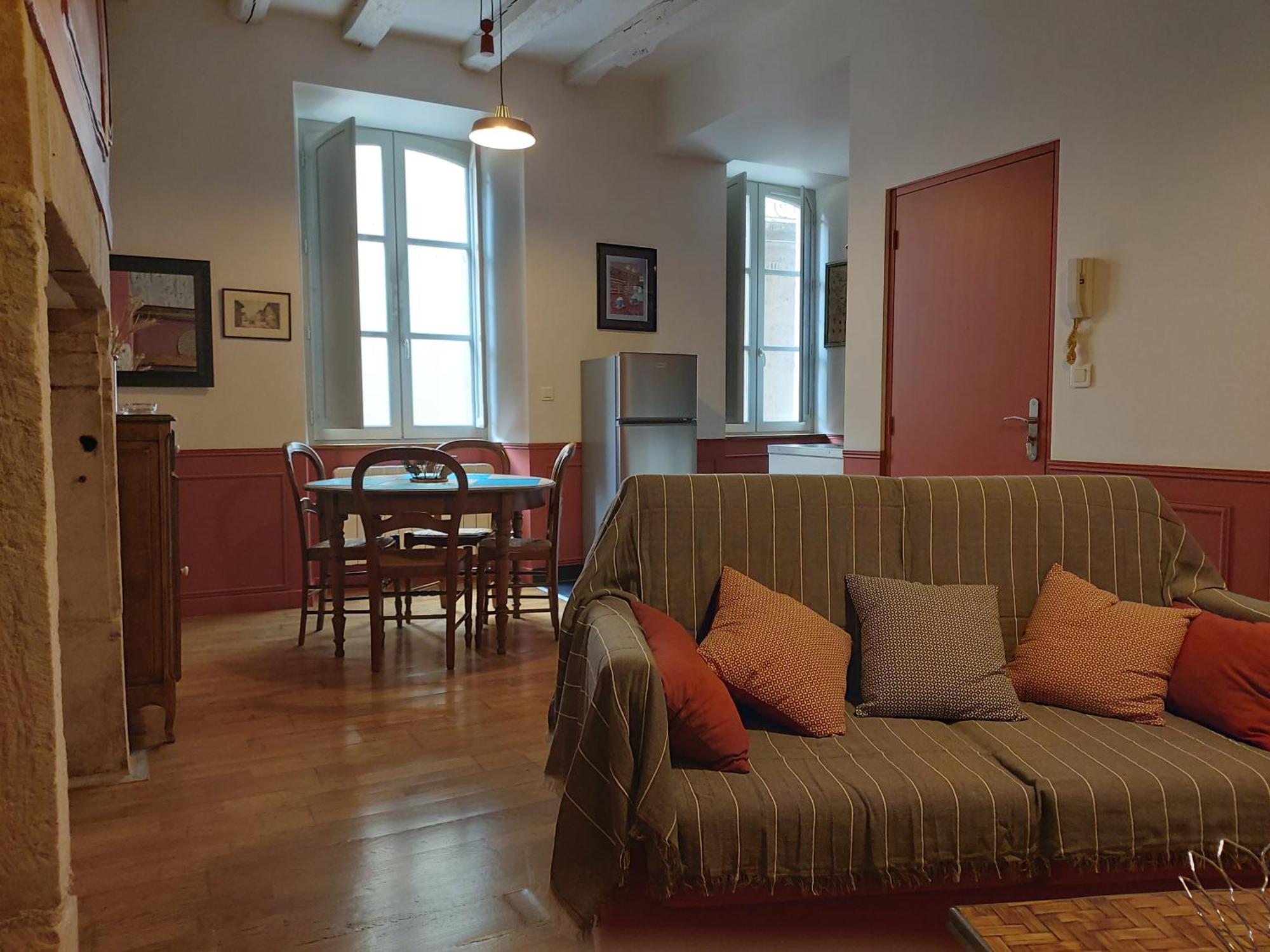 Le Saint-Georges Apartment Villefranche-de-Rouergue Ruang foto