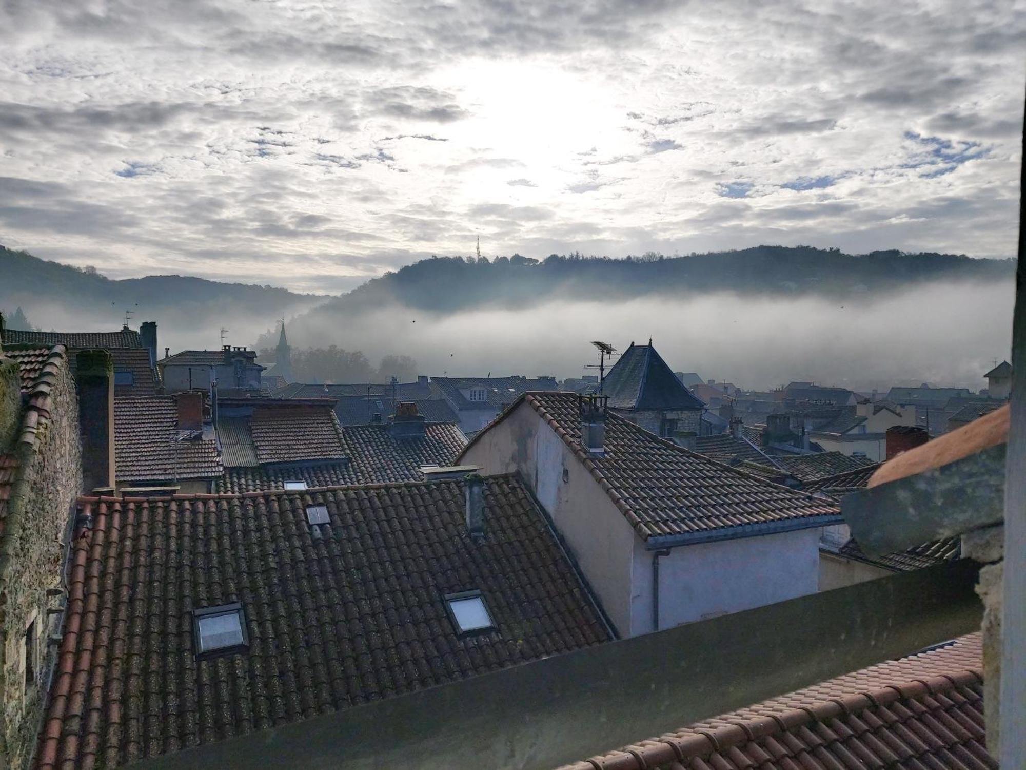 Le Saint-Georges Apartment Villefranche-de-Rouergue Ruang foto