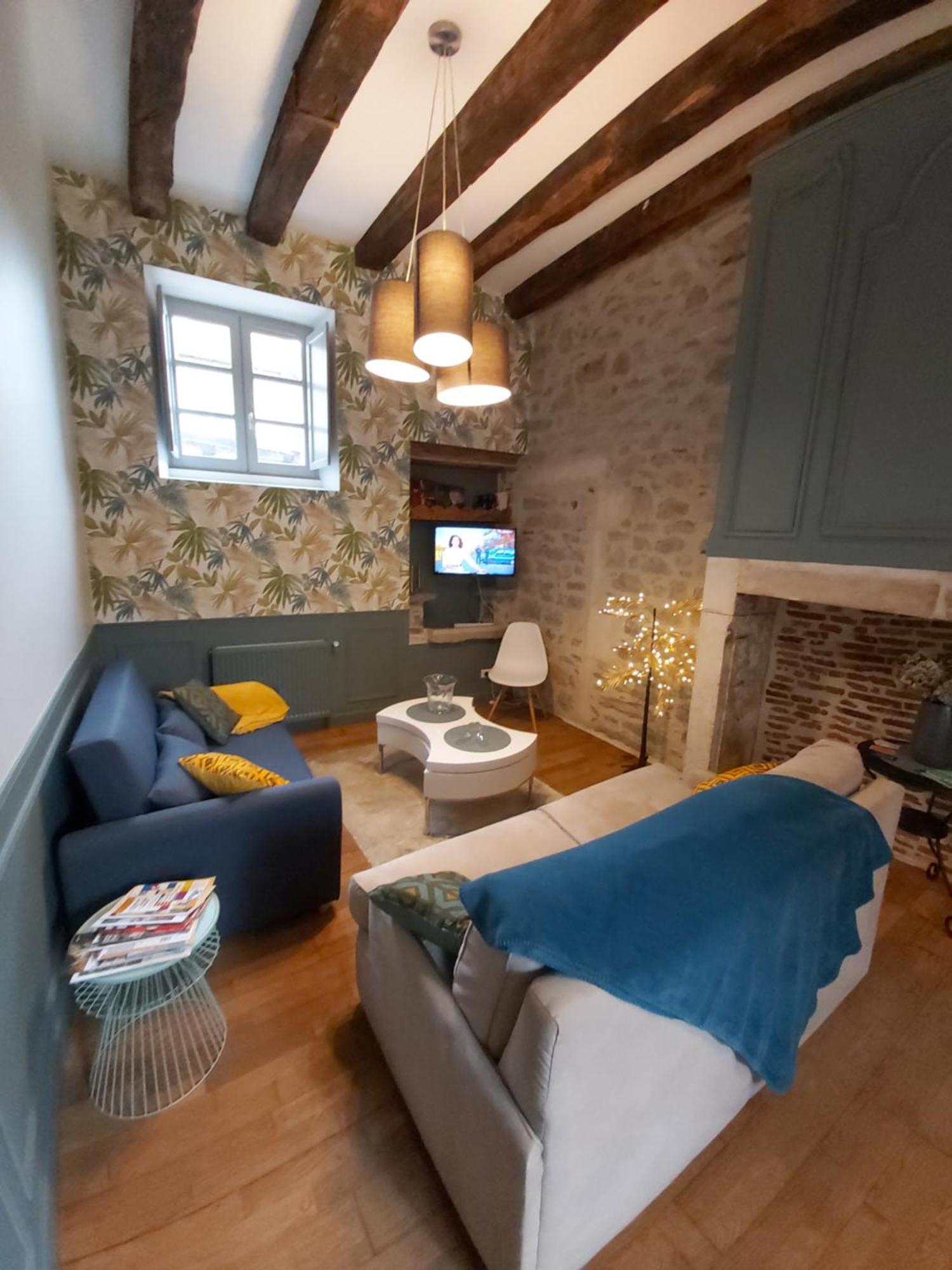 Le Saint-Georges Apartment Villefranche-de-Rouergue Ruang foto