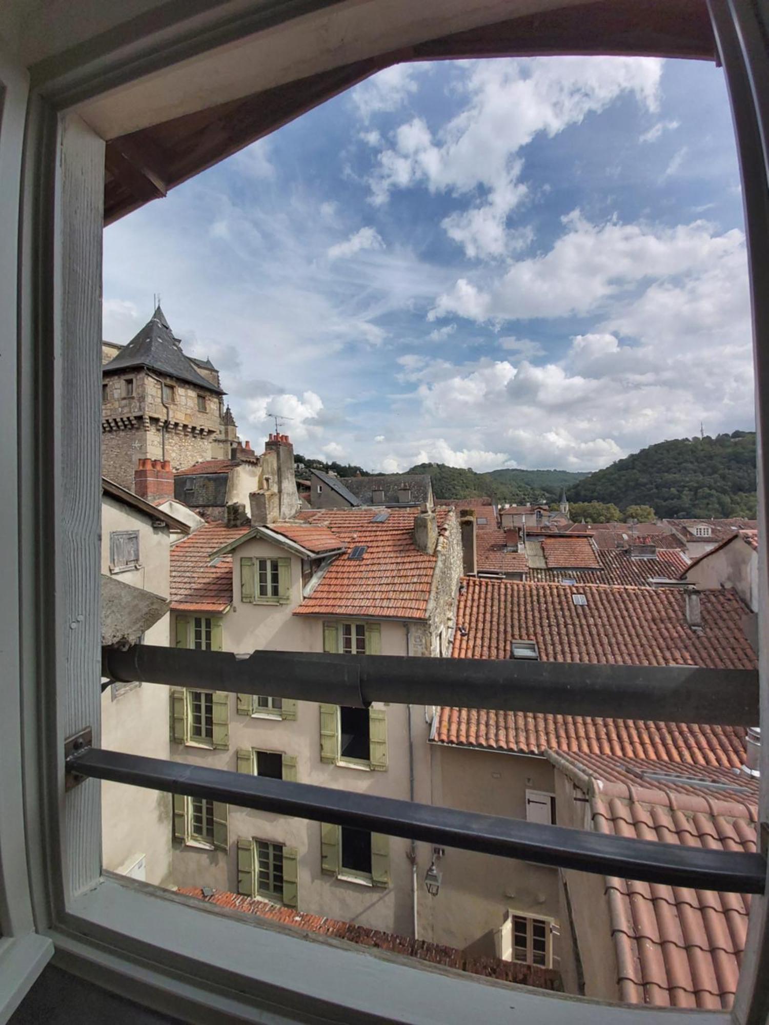 Le Saint-Georges Apartment Villefranche-de-Rouergue Ruang foto