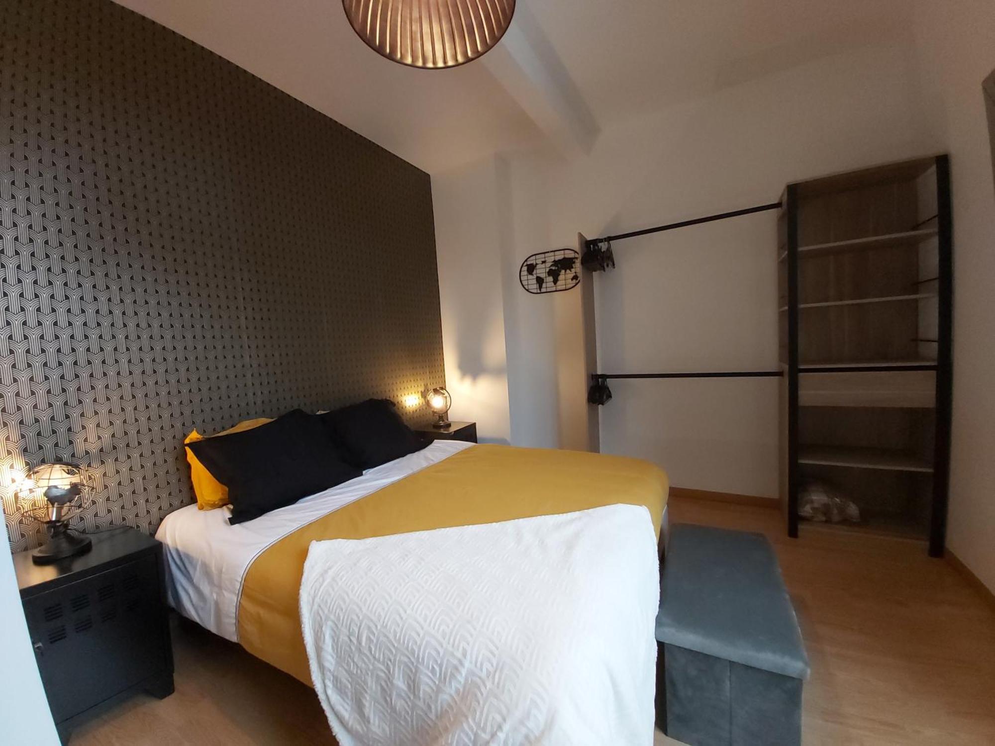 Le Saint-Georges Apartment Villefranche-de-Rouergue Ruang foto